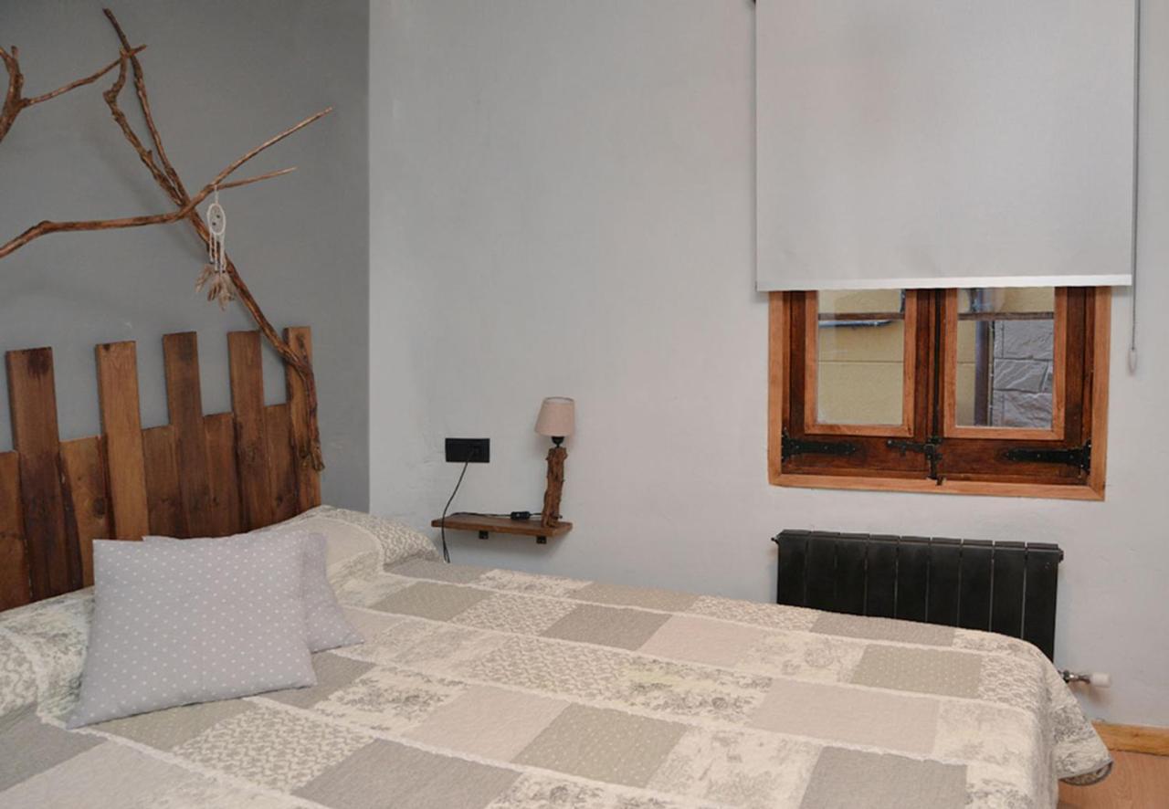 Piso Rustico-Moderno 6 Plazas - Pobla De Lillet Apartamento La Pobla de Lillet Exterior foto